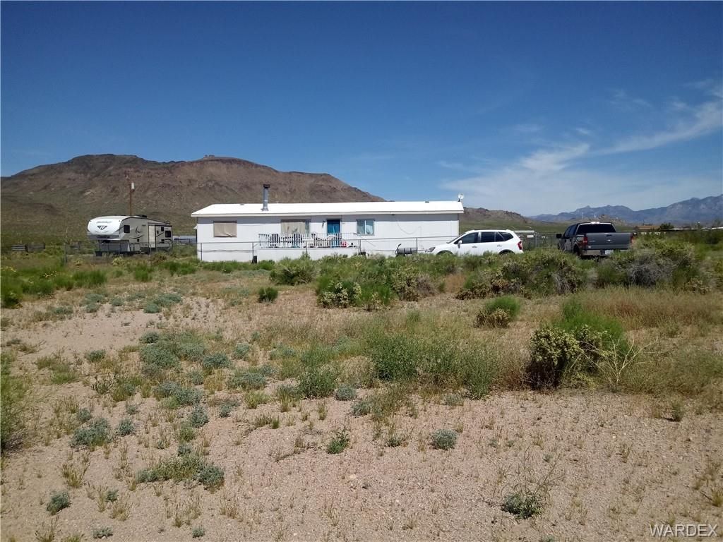 2474 S Mohave Trl, Golden Valley, AZ 86413 2 Bed, 2 Bath Mobile