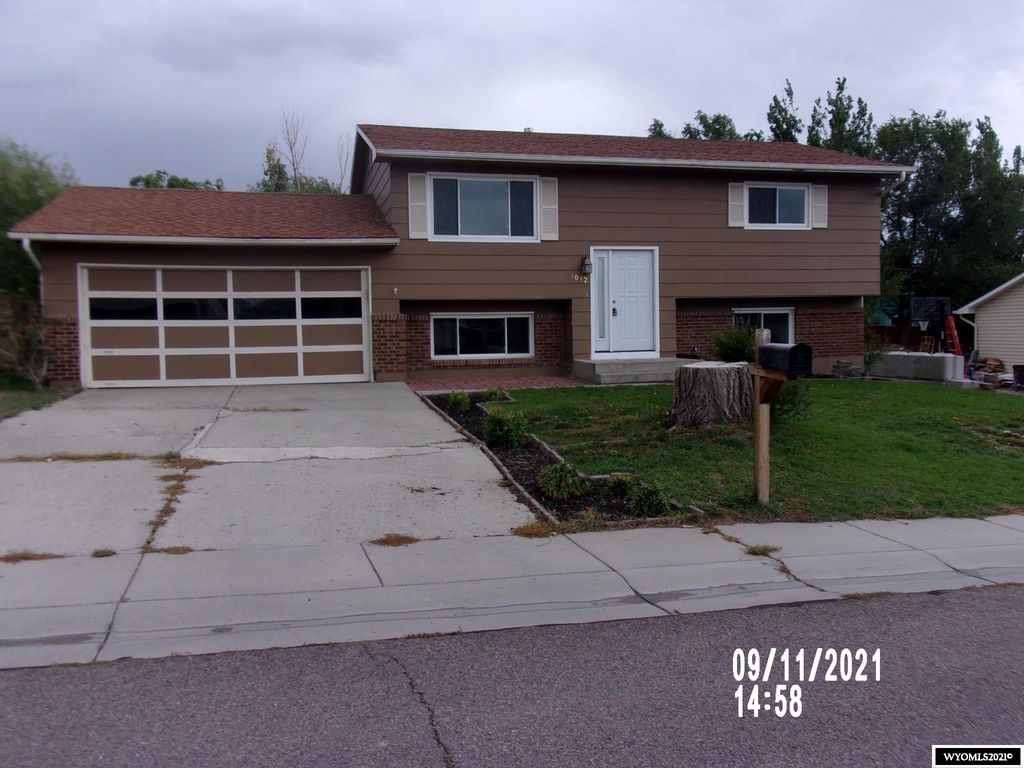 1012 Oak Way, Rock Springs, WY 82901