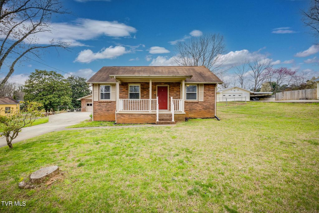 5303 Shannondale Rd, Knoxville, TN 37918
