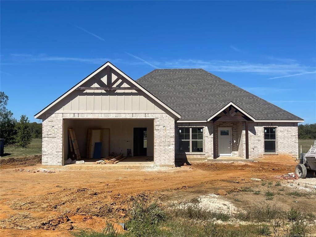 104 Grove Way, Durant, OK 74701
