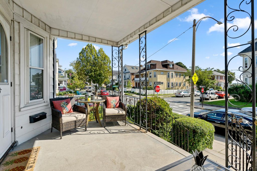 92 Saint Andrew Rd #1, Boston, MA 02128