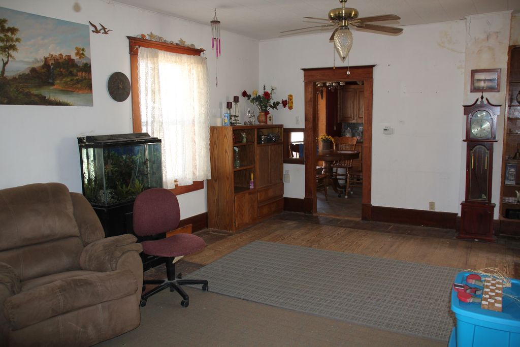 508 E Main St, Coldwater, KS 4 Bed, 3 Bath SingleFamily Home 41 Photos Trulia