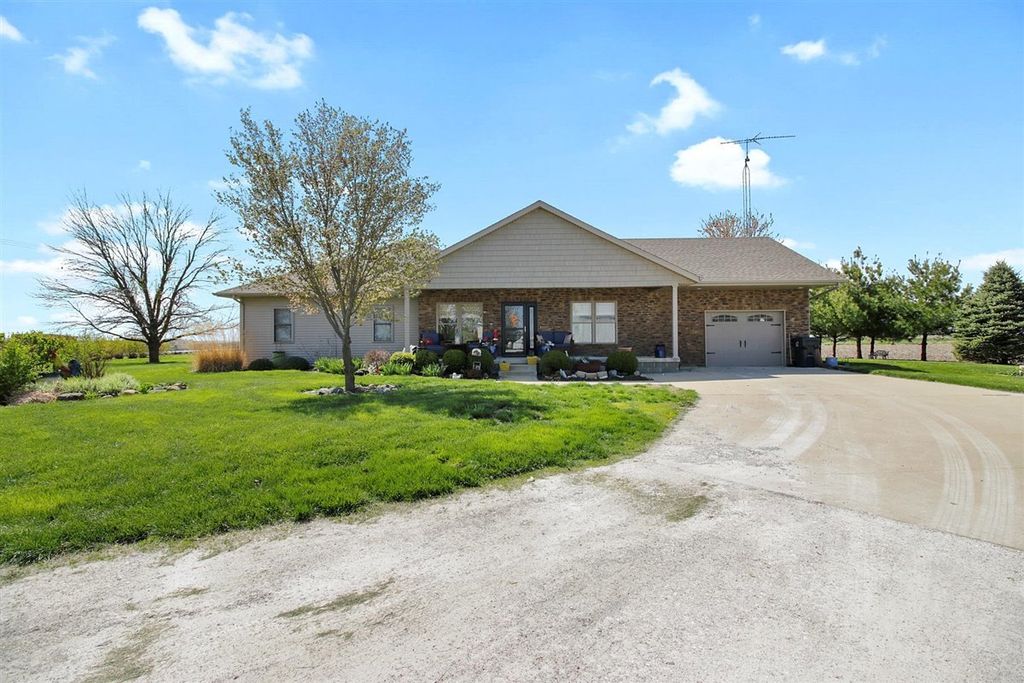 1370 E State Route 133, Arcola, IL 61910 Trulia