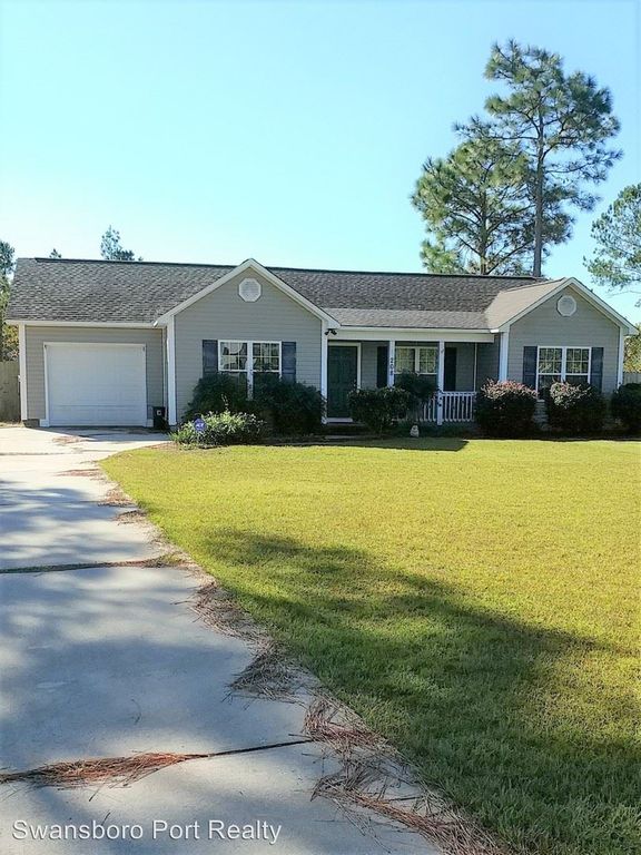 208 Brians Woods Rd, Maple Hill, NC 3 Bed, 2 Bath SingleFamily Home