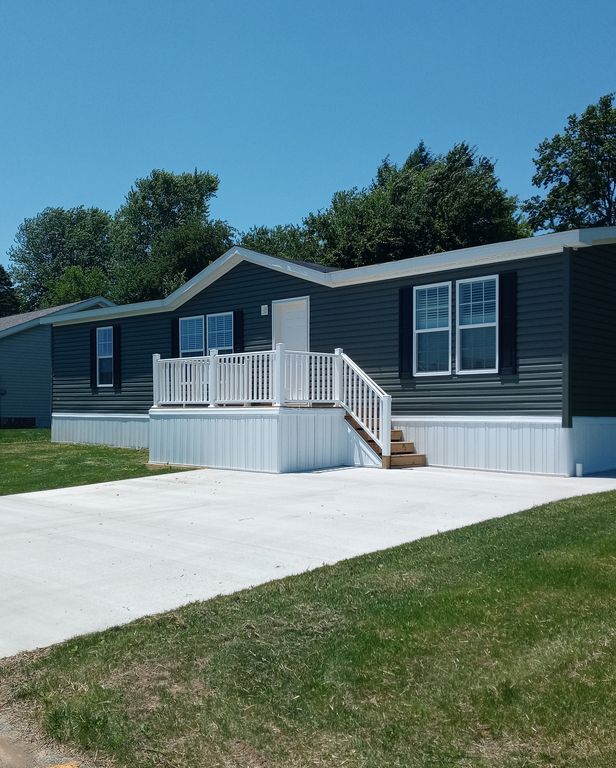 399 Blue Jay Ln #RDTNI6, Apollo, PA 15613