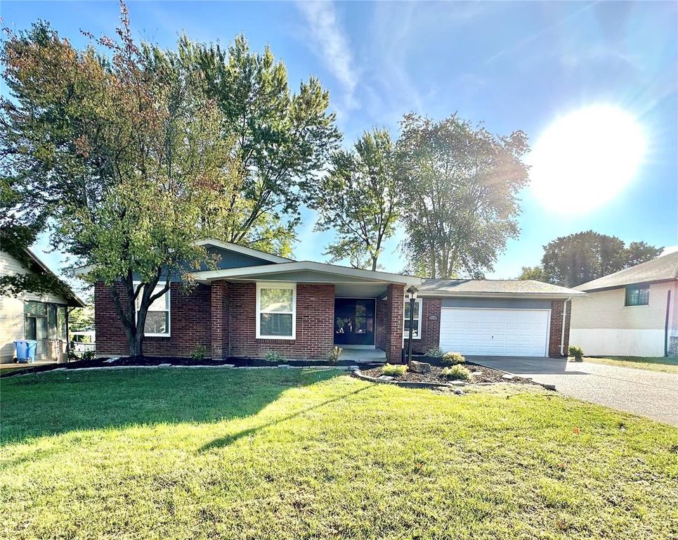 2175 N Hwy 67 Florissant Mo 63033 2030 Cordoba Dr, Florissant, MO 63033 - See Est. Value, Schools & More