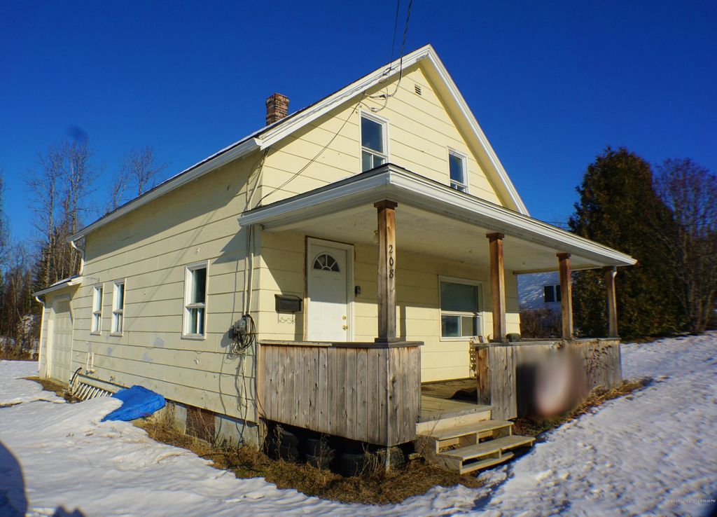 208 Soldier Pond Rd, Wallagrass, ME 3 Bed, 1 Bath SingleFamily Home