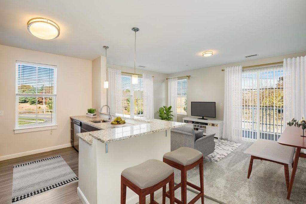 274 E Main St, Norton, MA 02766
