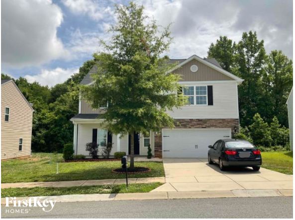 6406 Springbeauty Dr, Charlotte, NC 28227