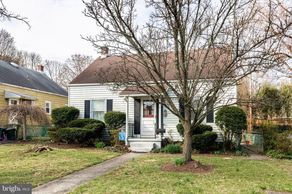 436 Westshire Dr, Catonsville, MD 21228