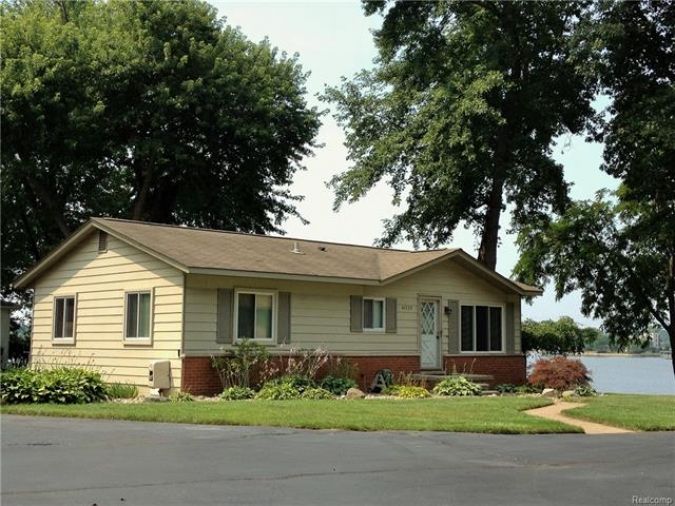 homes for sale van buren twp mi