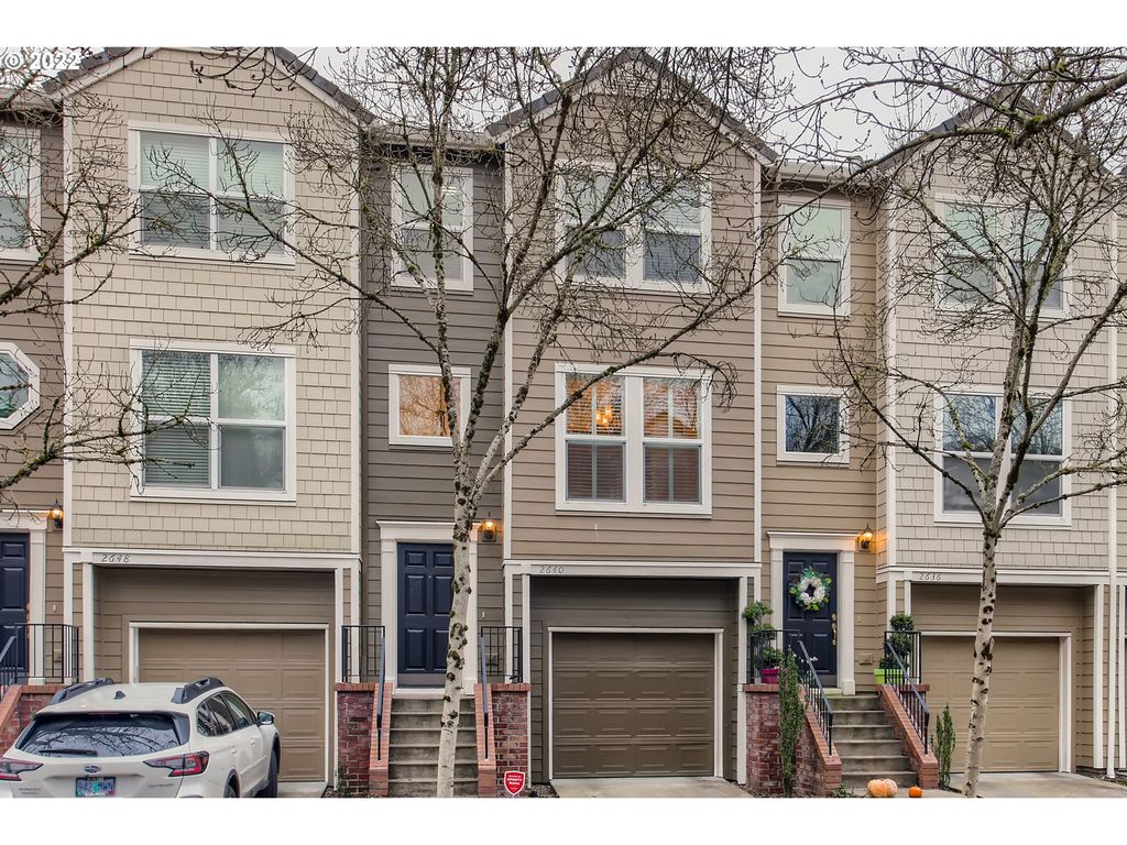 2640 NW Kennedy Ct, Portland, OR 97229