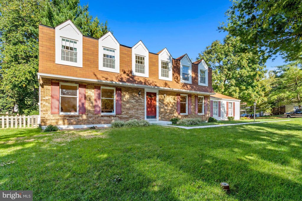 10234 Shaker Dr, Columbia, MD 21046