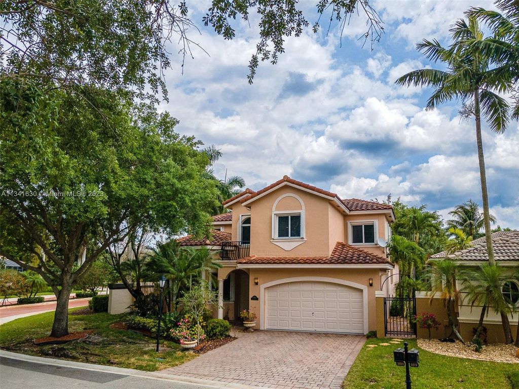 5881 NW 122nd Dr, Coral Springs, FL 33076