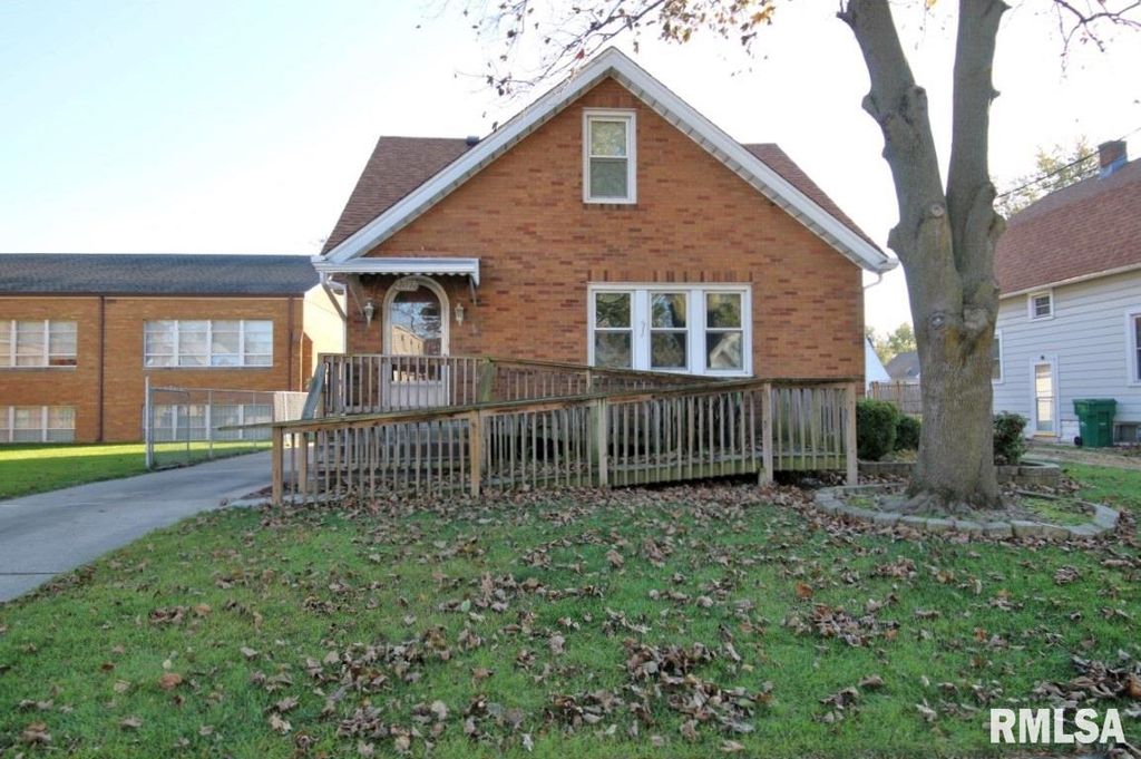 2026 W Kellogg Ave, West Peoria, IL 61604 Trulia