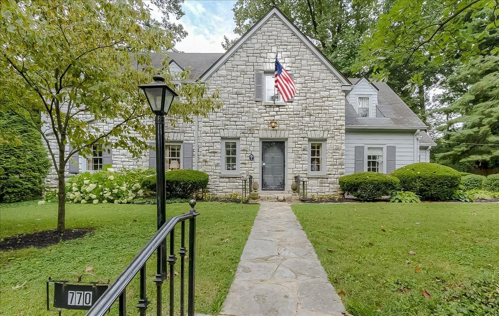 770 Cooper Dr, Lexington, KY 40502