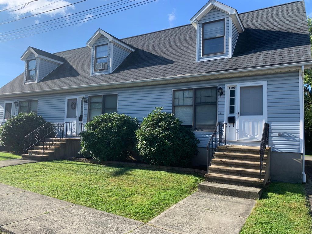 1105 Kerstetter Ct, Scranton, PA 18504