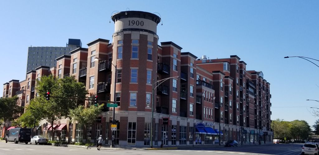 1910 S State St #301, Chicago, IL 60616