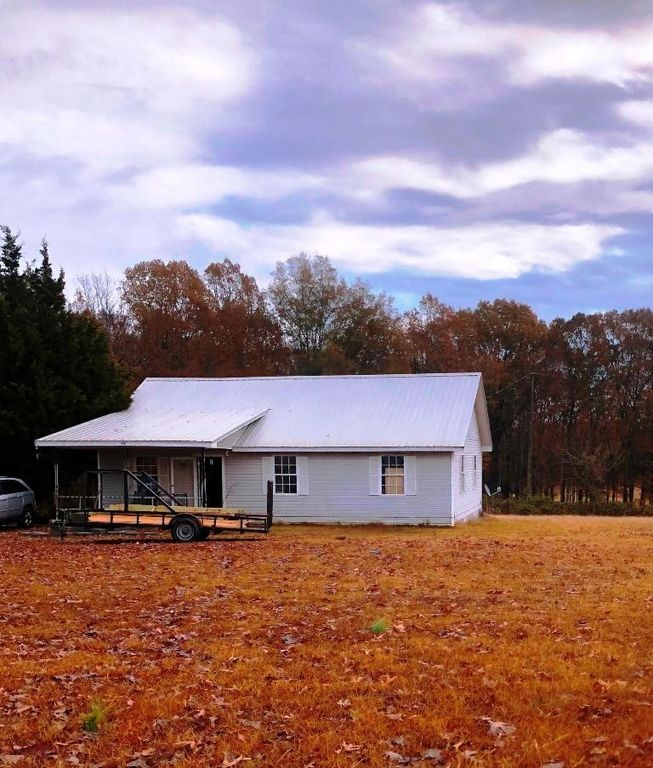 390 Possum Trot Rd, Pontotoc, MS 4 Bed, 2 Bath SingleFamily Home
