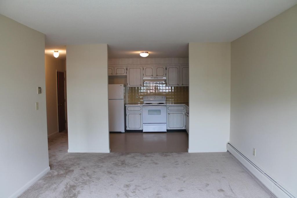 199 Lexington St #11, Auburndale, MA 02466