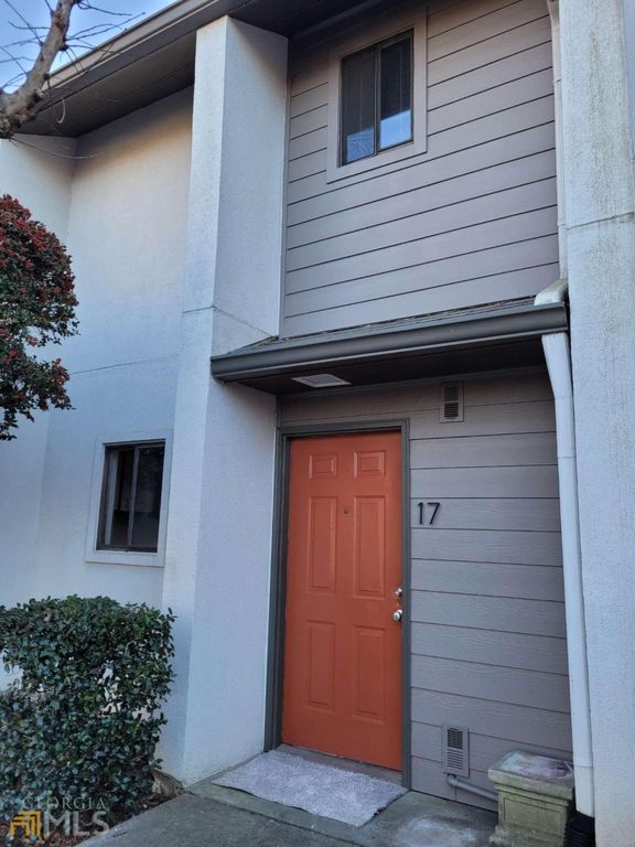 102 Finch Trl NE, Atlanta, GA 30308