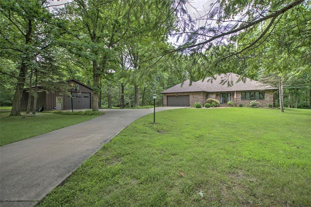 5363 Garver Church Rd, Decatur, IL 62521