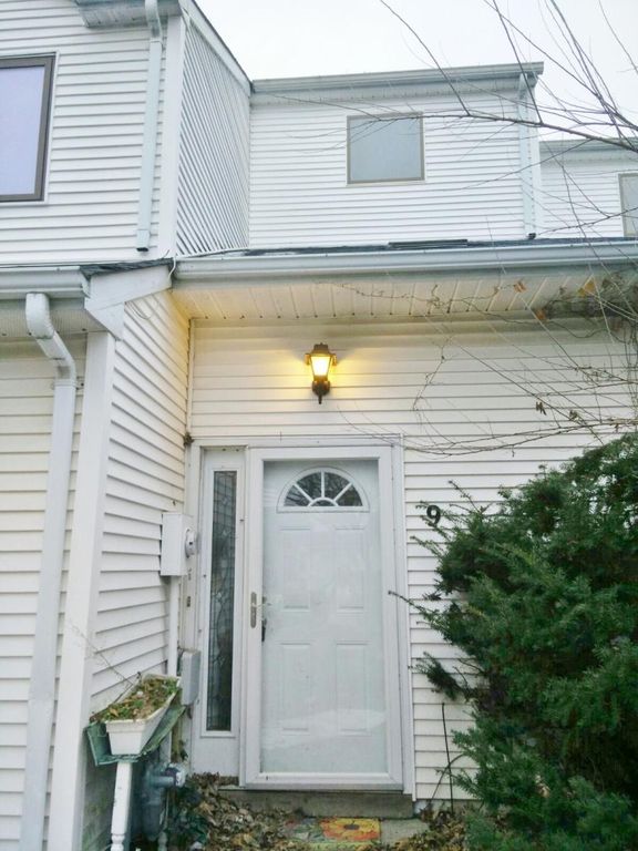9 Carob Ct, Lumberton, NJ 08048
