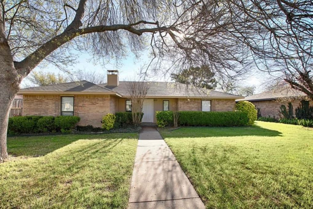 405 Daniel Ln, Cedar Hill, TX 75104