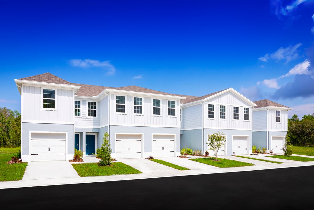 Flamingo Plan in Avalon Woods Townhomes, Bradenton, FL 34211