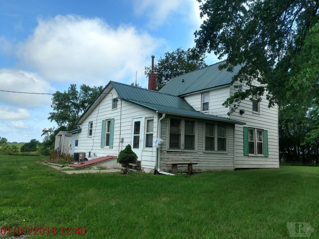 4276 40th St, Grinnell, IA 50112 | Trulia