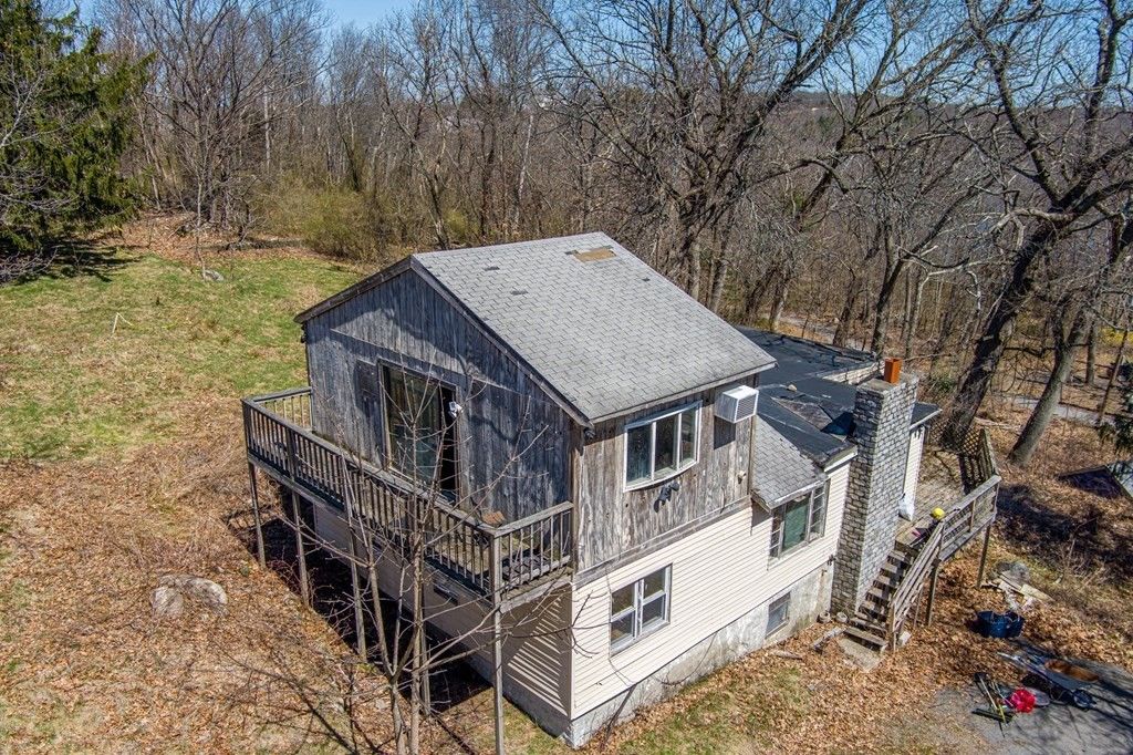 44 Graves Rd, Lynn, MA 01904