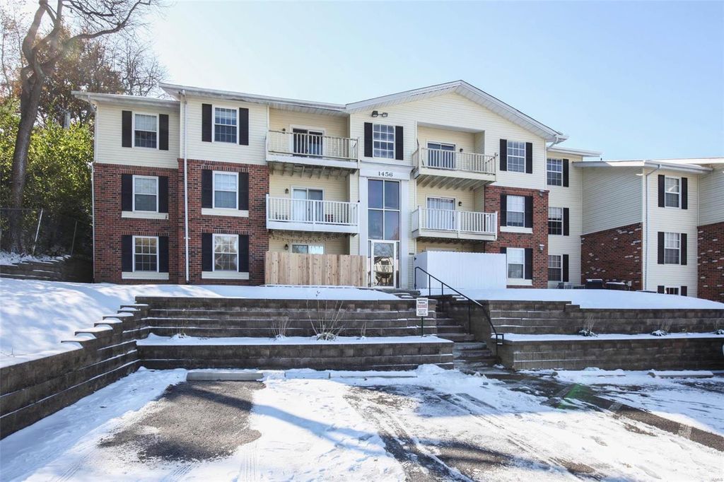 1456 Hawks Nest Dr F, Saint Charles, MO 2 Bed, 2 Bath Condo Trulia