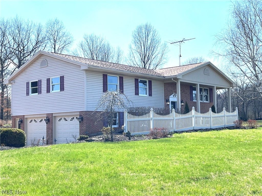 46351 State Route 14, Columbiana, OH 44408