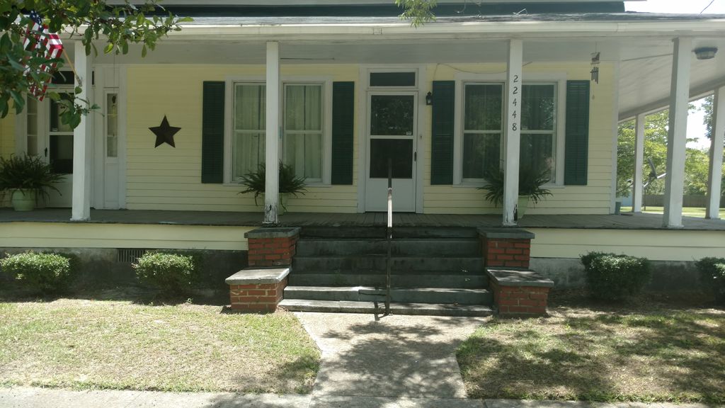 22448 Main St, Alapaha, GA 3 Bed, 2 Bath SingleFamily Home 7