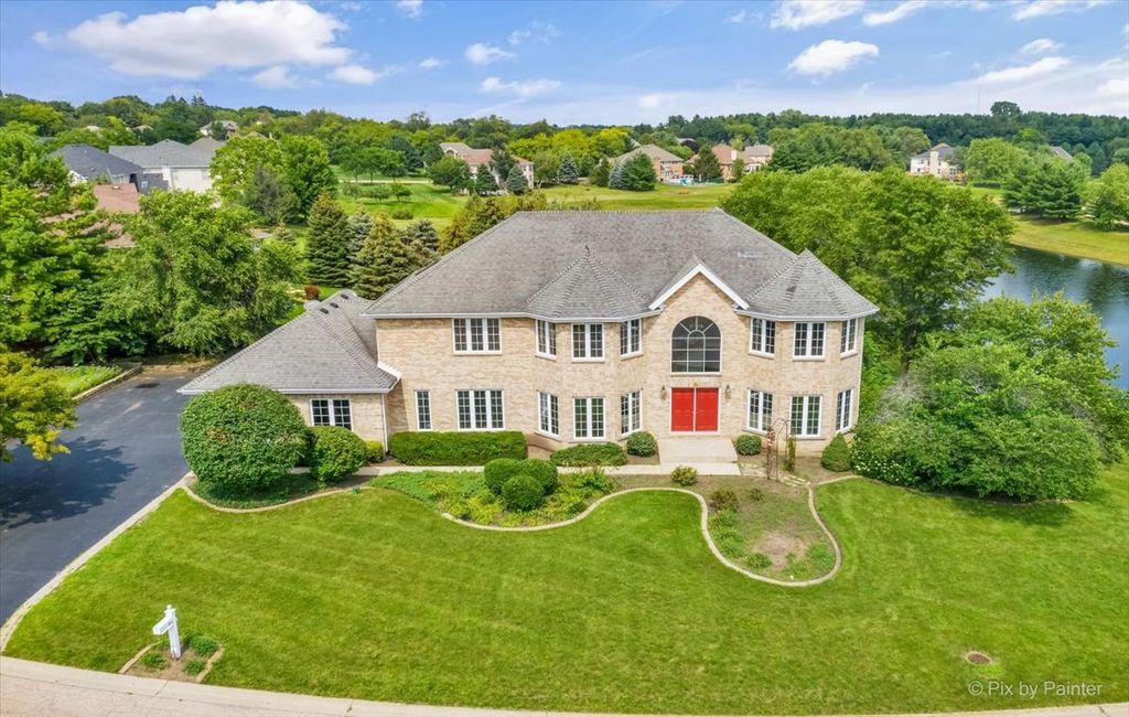 5504 Rita Ave, Crystal Lake, IL 60014