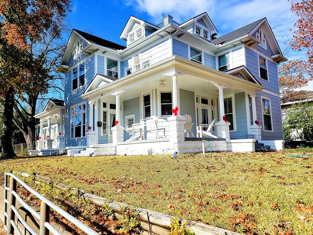 219 E Main St, Whitesboro, TX 4 Bed, 3 Bath SingleFamily Home 8