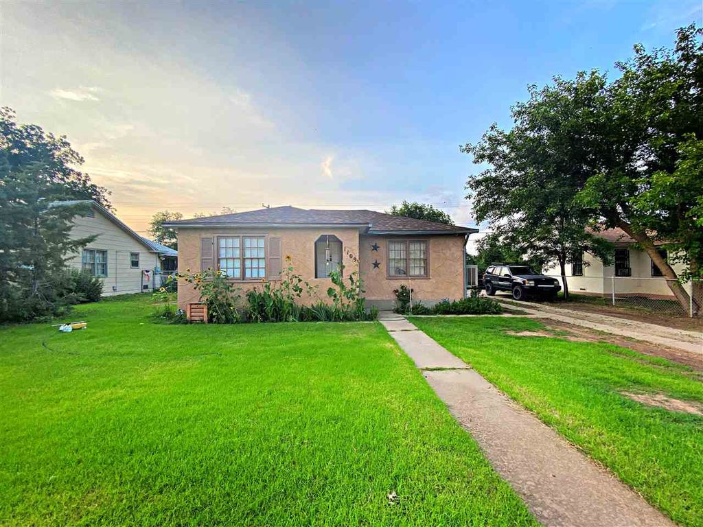 1109 W Deming St, Roswell, NM 88203 Trulia