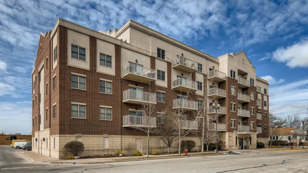 9440 S 51st Ave #509, Oak Lawn, IL 60453