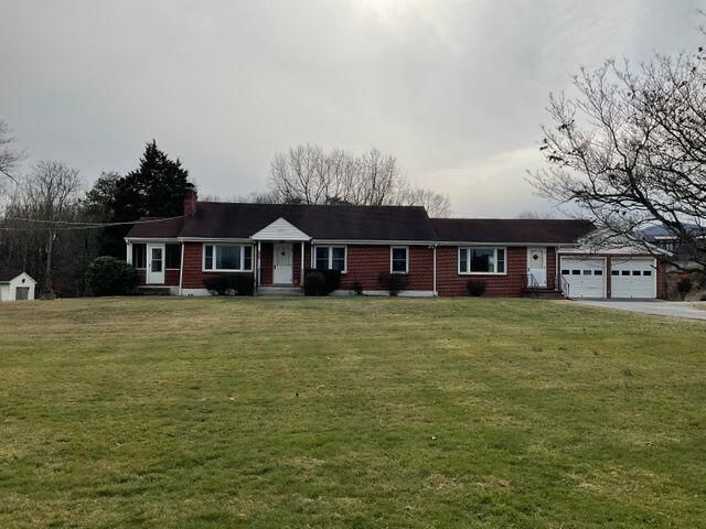 4032 Keagy Rd, Roanoke, VA 24018
