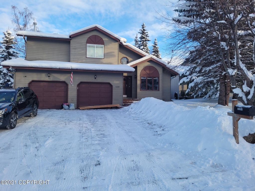 12201 Woodchase Cir, Anchorage, AK 99516