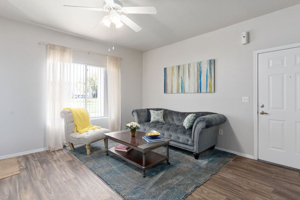 5210 E Hampton Ave, Mesa, AZ 85206