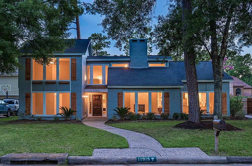 11915 Cypresswood Dr, Houston, TX 77070