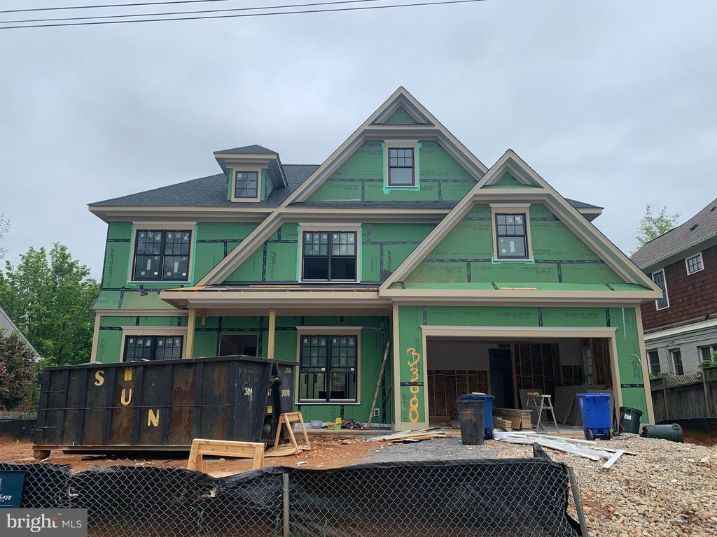 3308 Winnett Rd, Chevy Chase, MD 20815