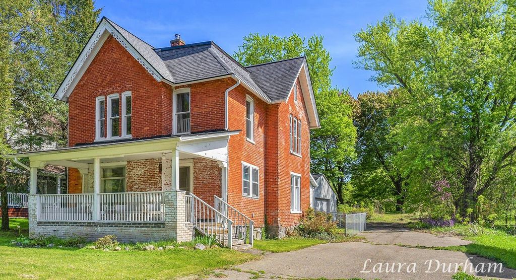 526 E Main St, Fennville, MI 49408 MLS 23015469 Trulia