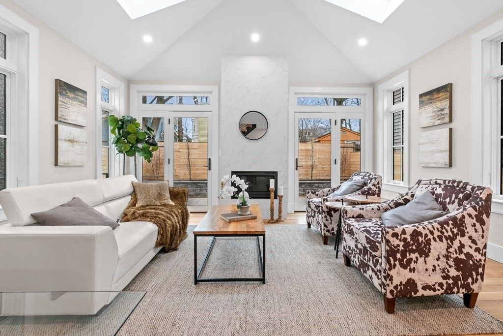 34 Andrew St, Cambridge, MA 02139