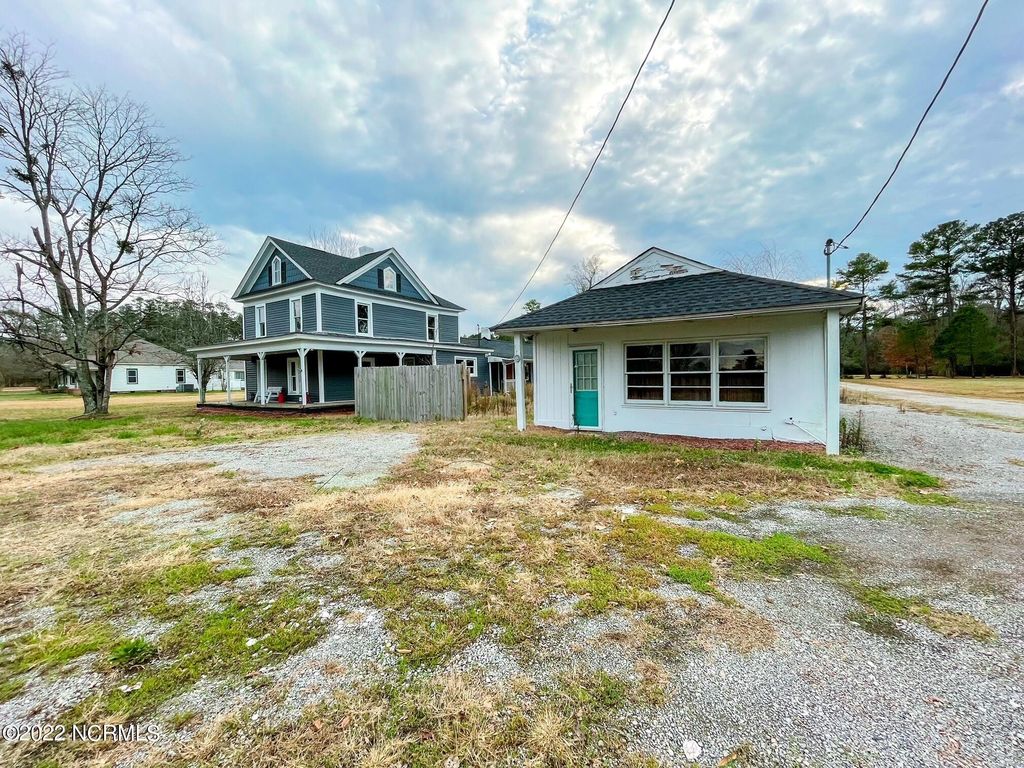 1432 Us 158 West, Gates, NC 27937 See Estimated Value