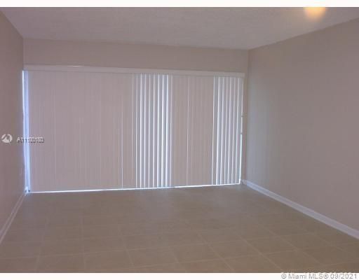 4215 N University Dr, Sunrise, FL 33351