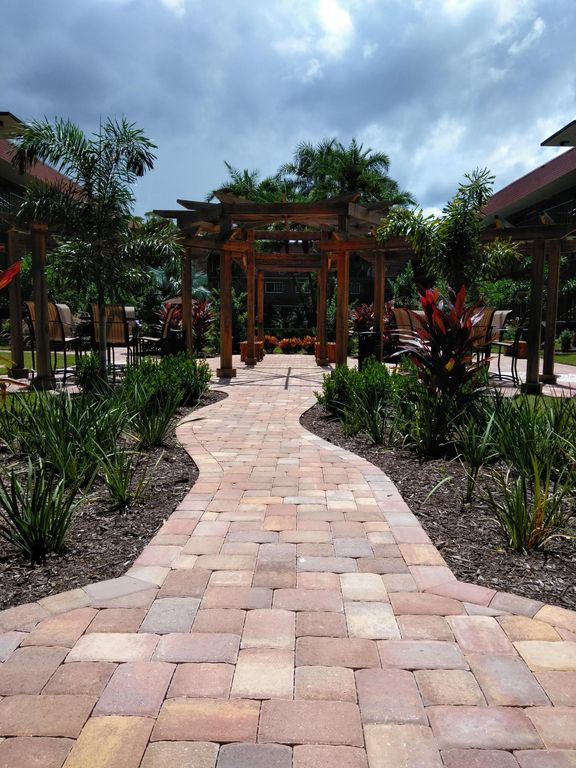 3700 9th Ave  N #C24, Saint Petersburg, FL 33713