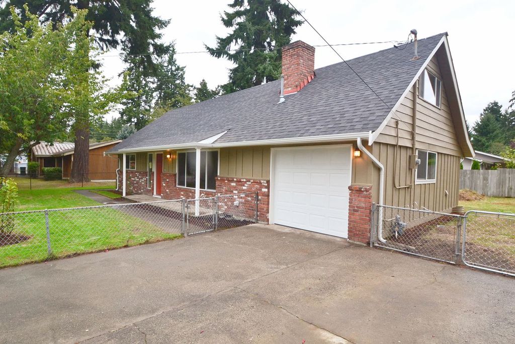 12115 83rd Ave SW, Tacoma, WA 98498