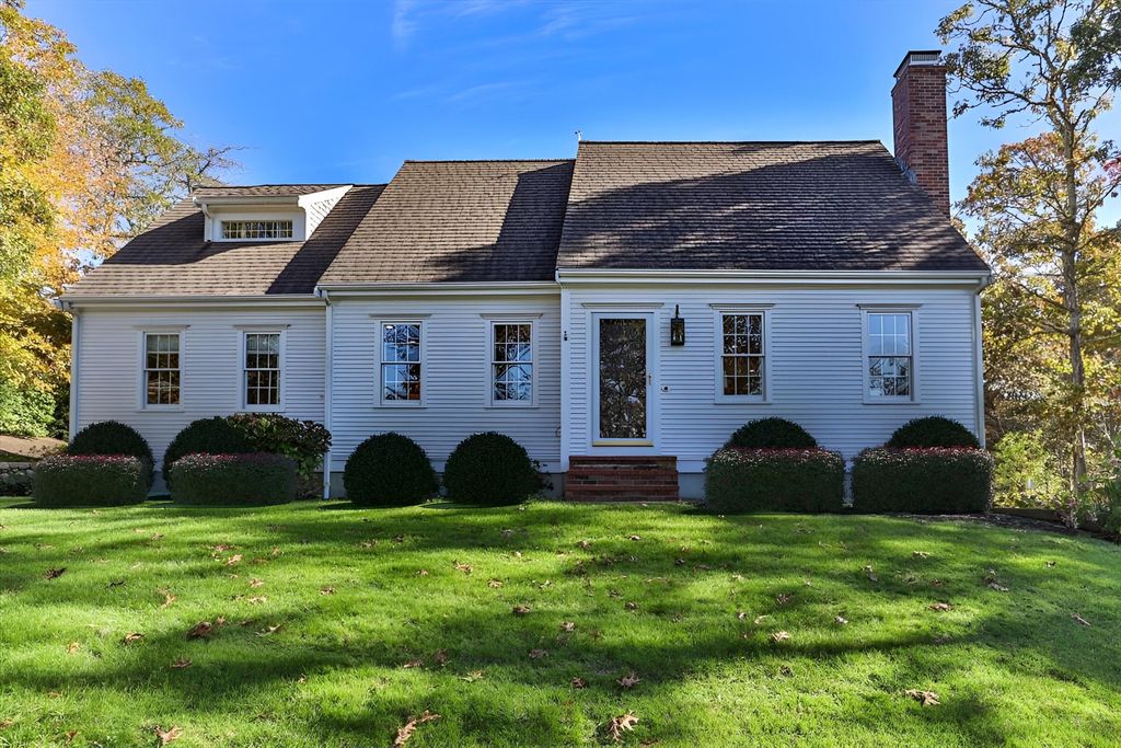 102 Gorham Rd, Harwich Pt, MA 02646